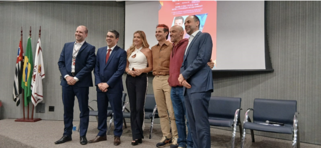 Marcelo Crespo (coordenador da graduação de Direito), Paulo Pedro, Marília Ruiz, Carlos Teixeira, Antonio Rocha Filho (professor de jornalismo ESPM) e Maurício Lacerda (Professor de Direito – Espm) Foto: Ana Vitoria Antonio